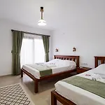 Nirvana Boutique *